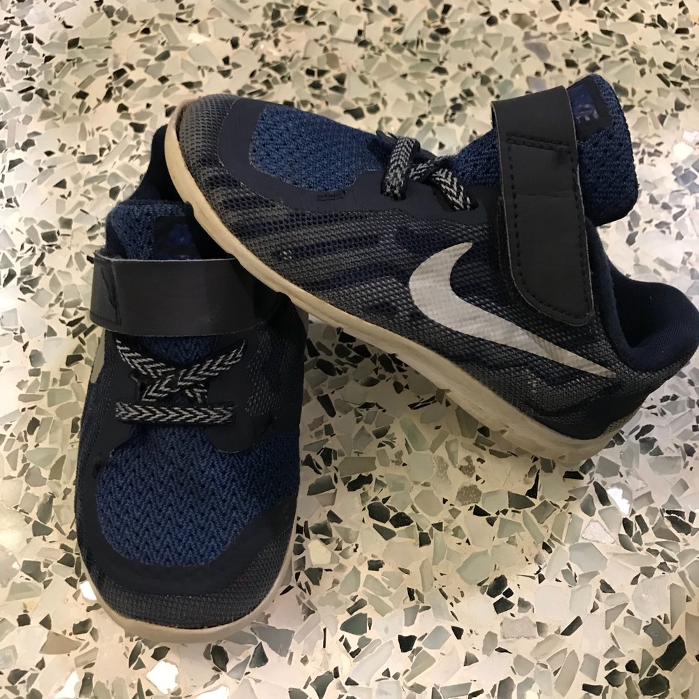 Navy Nikes